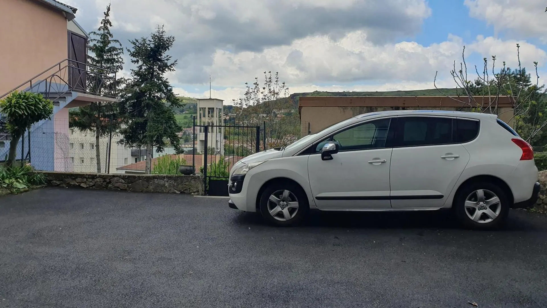 Studio Le Puy-En-Velay 0*,  France